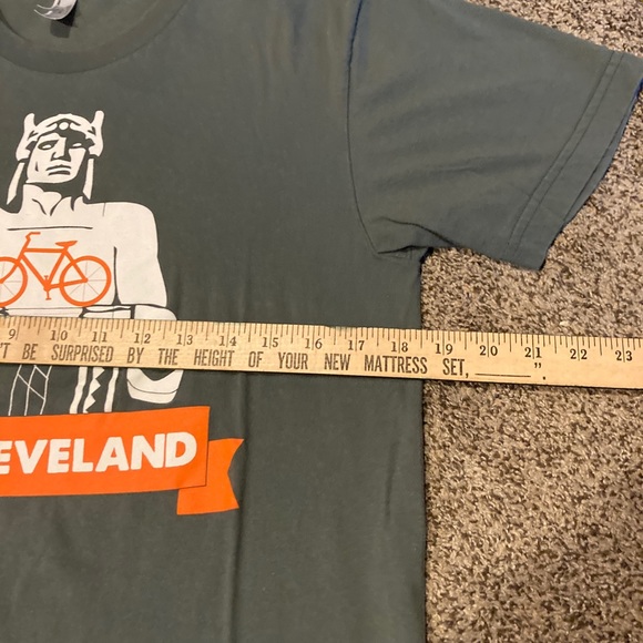 🚲 Size M Bike Cleveland Teeshirt 🚲 - Picture 6 of 6